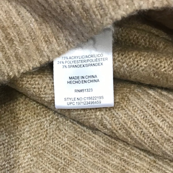 Vince Camuto Heart Sweater - Picture 7 of 7